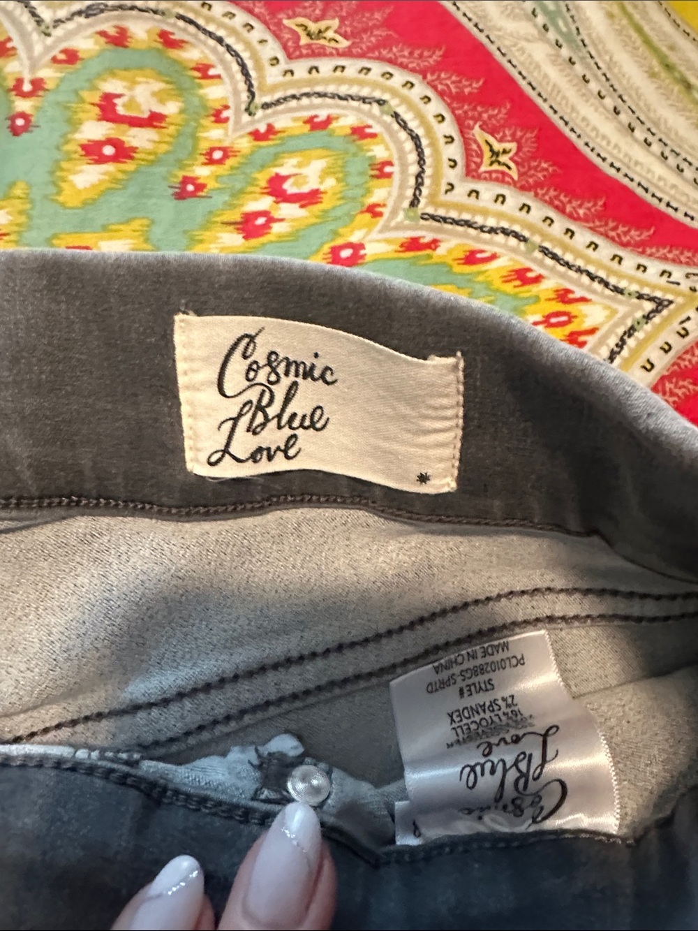 High-Rise Wide Leg Jeans in Washed Gray - Picture 3 of 6